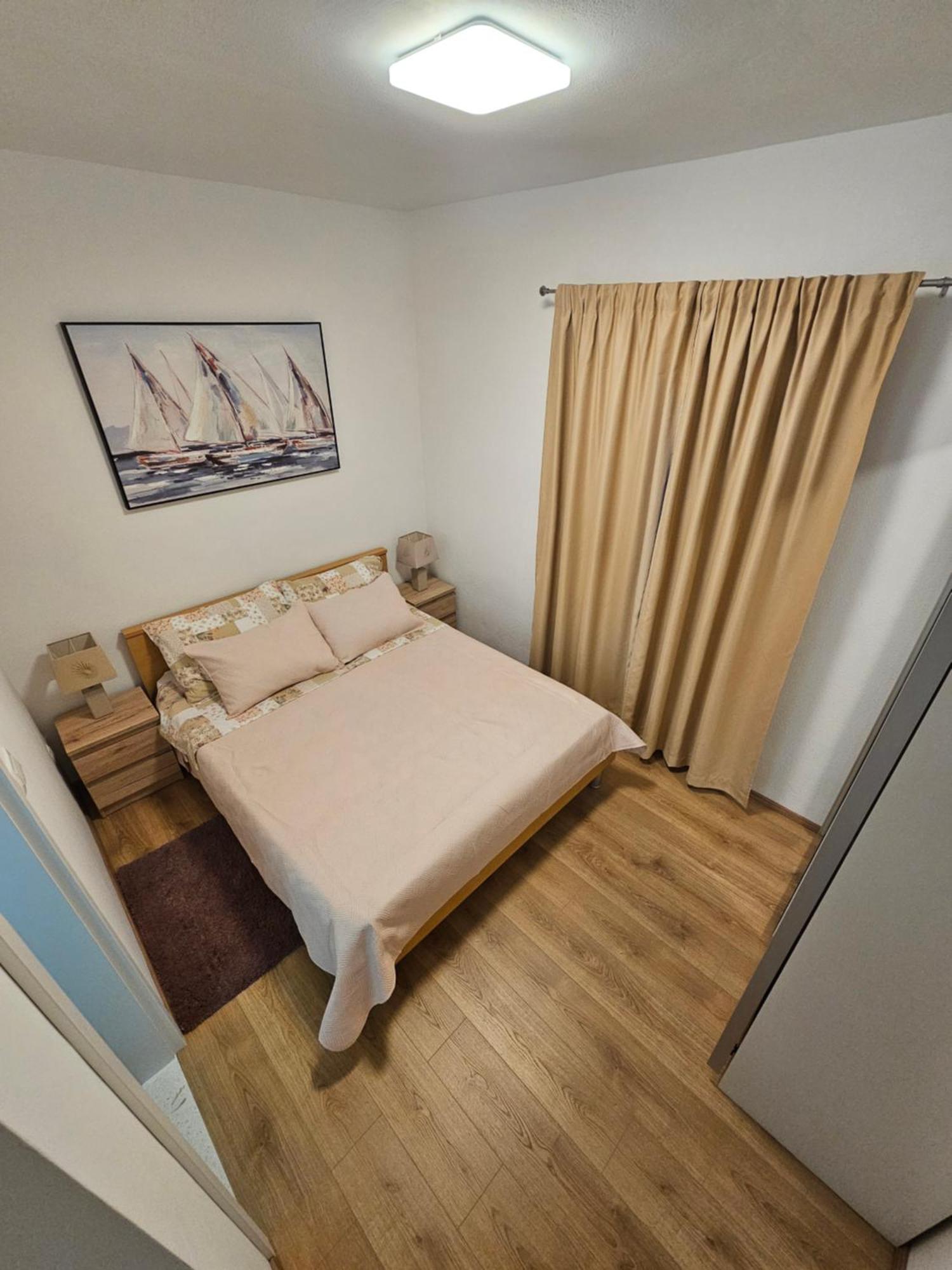 Apartments Grgic โตรกีร์ ภายนอก รูปภาพ