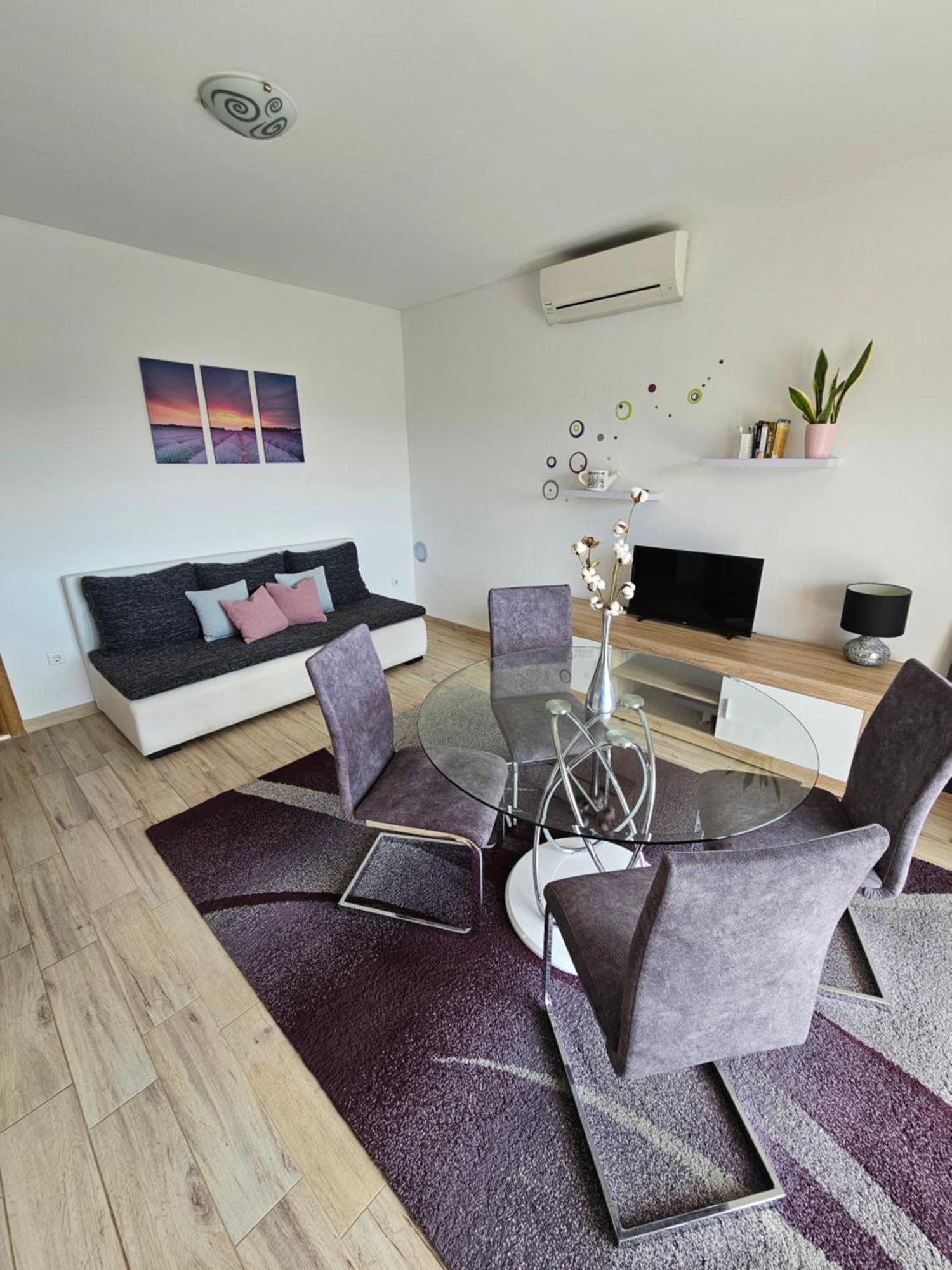 Apartments Grgic โตรกีร์ ภายนอก รูปภาพ
