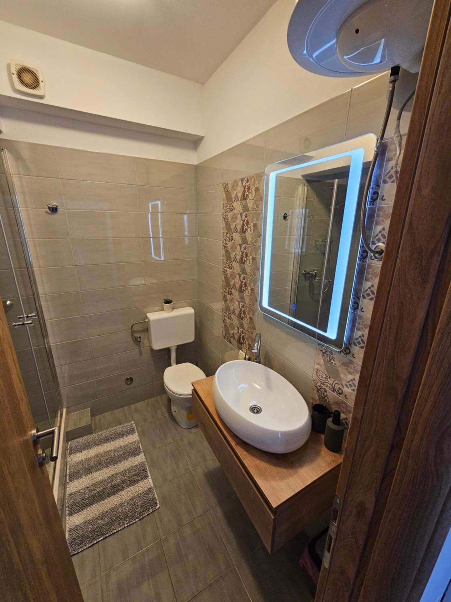 Apartments Grgic โตรกีร์ ภายนอก รูปภาพ