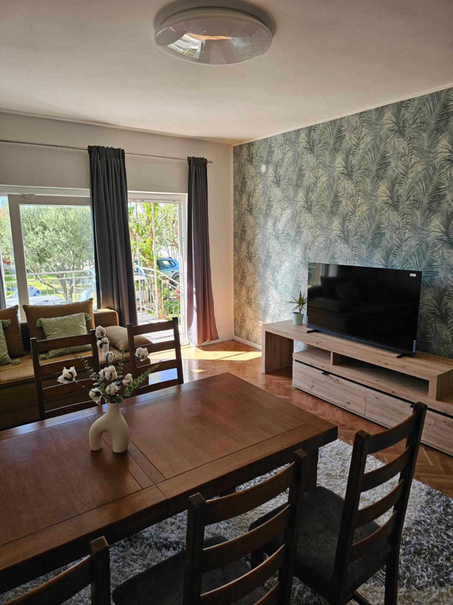 Apartments Grgic โตรกีร์ ภายนอก รูปภาพ